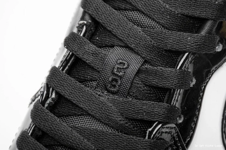 1 Toe CQ9447-700 Low  Jordan Gold 0305